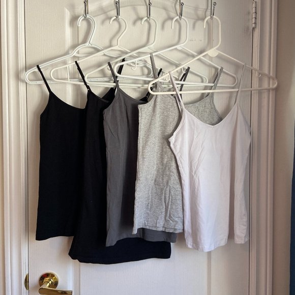 Set of 5 Tank Tops